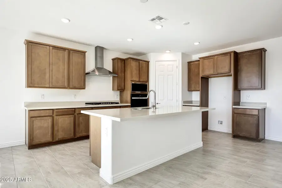 14813 W Honeysuckle Drive, Surprise, AZ 85387 - Image #3