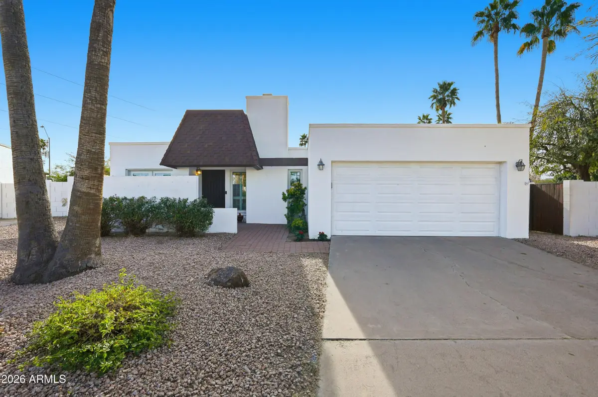 633 E Calavar Road, Phoenix, AZ 85022 - Image #1