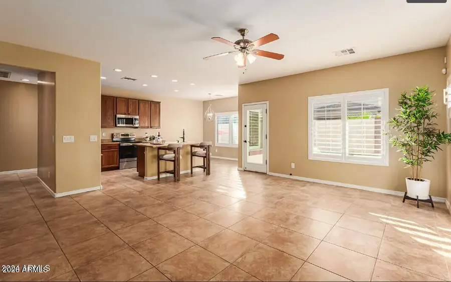 15612 N 174th Avenue, Surprise, AZ 85388 - Image #3