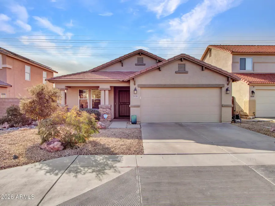 24201 W Desert Bloom Street, Buckeye, AZ 85326 - Image #2