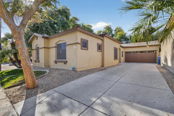 3935 W Roundabout Circle, Chandler, AZ 85226