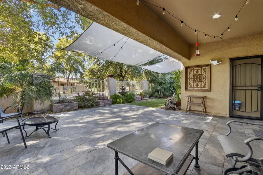 3935 W Roundabout Circle, Chandler, AZ 85226 - #3