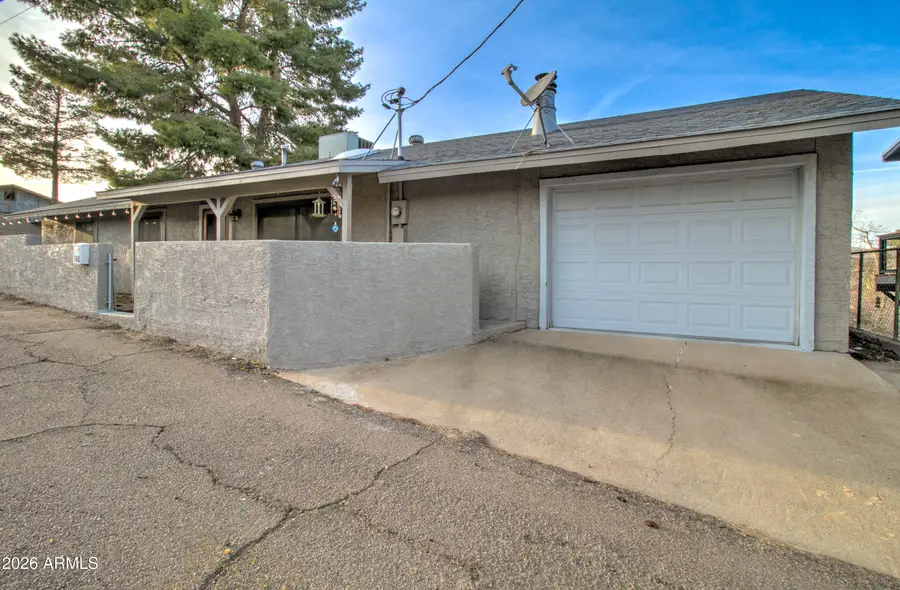 186 E Kelly Street, Miami, AZ 85539 - Image #2