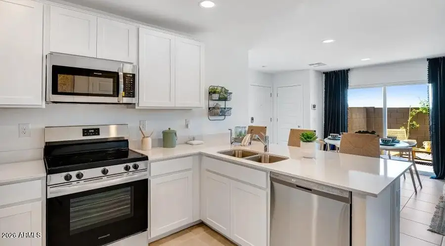 25010 N 174th Lane, Surprise, AZ 85387 - Image #3