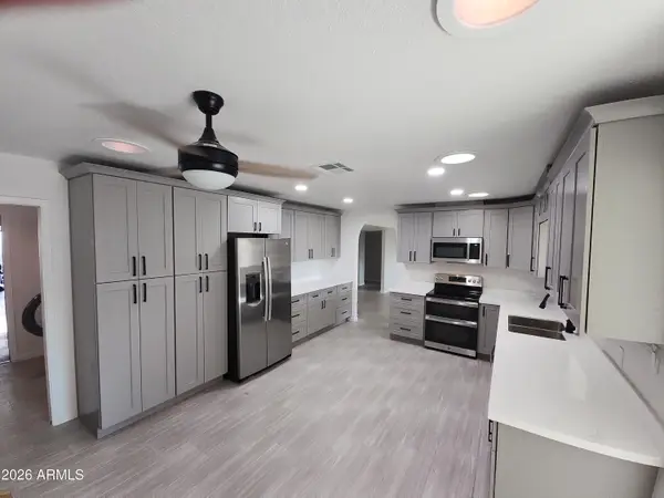 25608 S Pinewood Drive, Sun Lakes, AZ 85248