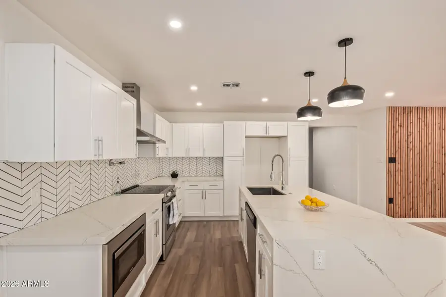 4121 W Alta Vista Road, Phoenix, AZ 85041 - #3