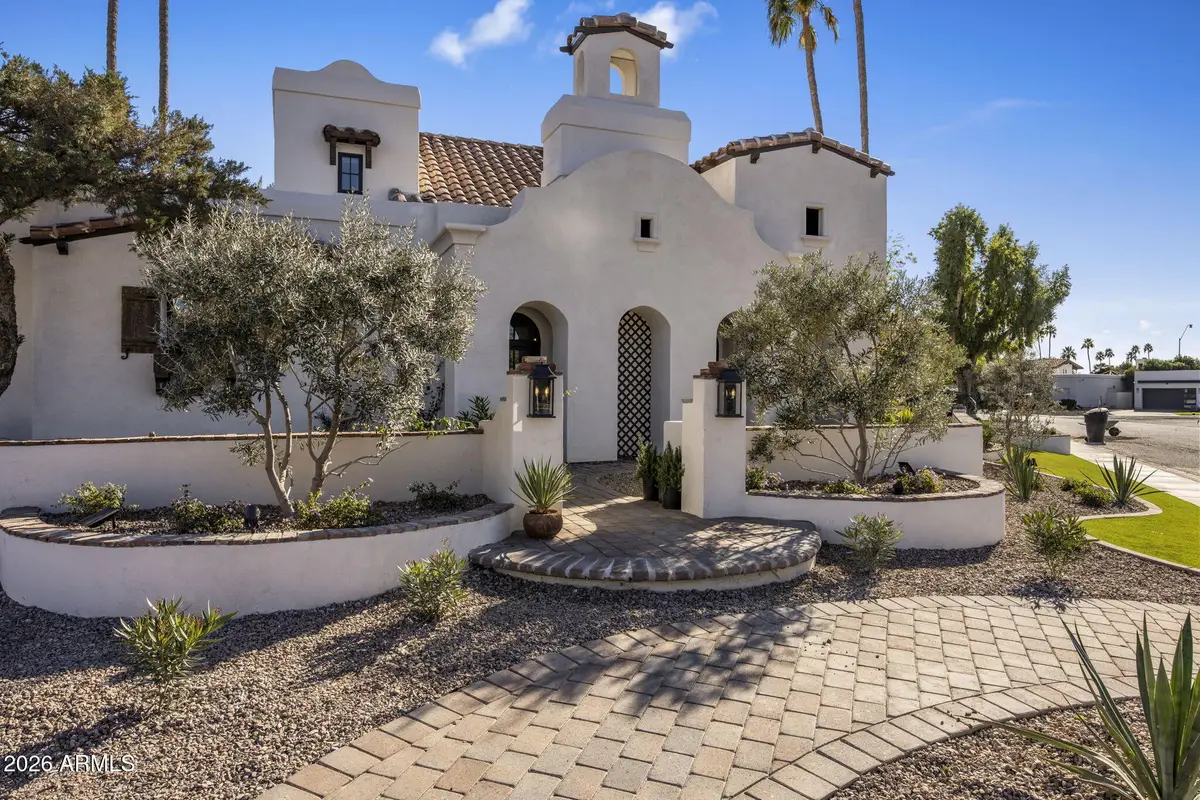 8127 E Del Capitan Drive, Scottsdale, AZ 85258 - Image #1