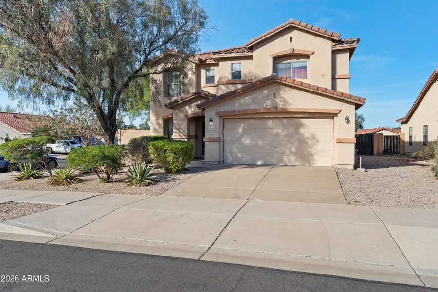 104 E Milada Drive, Phoenix, AZ 85042 - Image #2
