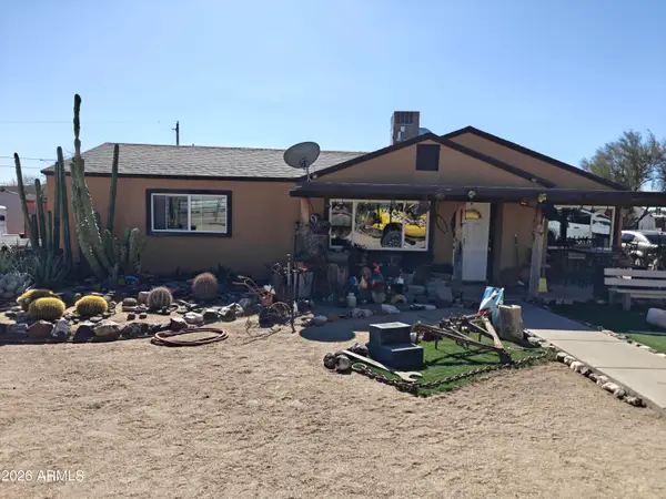 2417 W Roughrider Road, New River, AZ 85087
