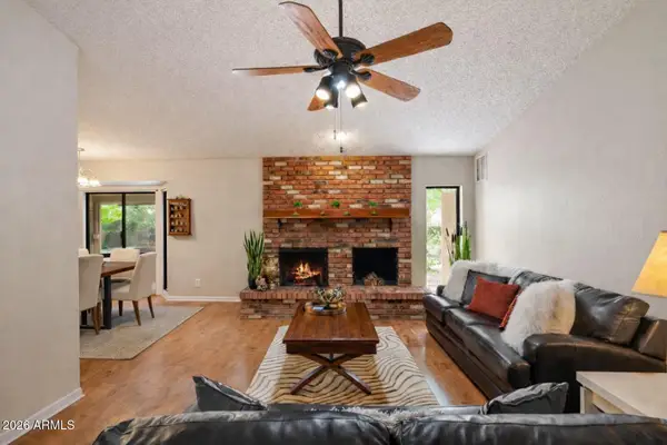 14242 N 9th Street, Phoenix, AZ 85022