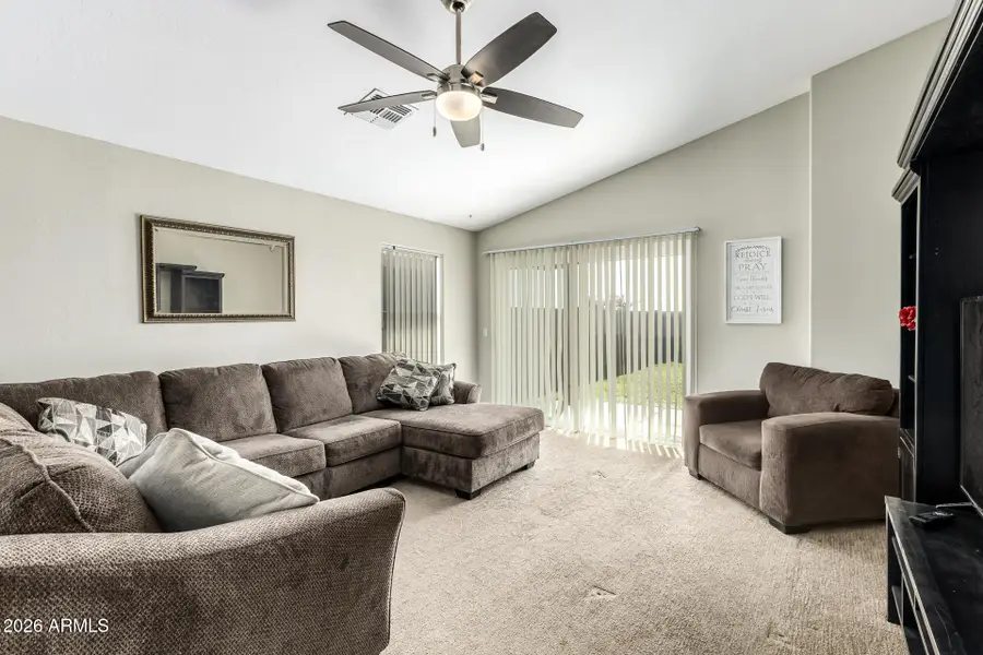 2207 E 39th Avenue, Apache Junction, AZ 85119 - Image #2