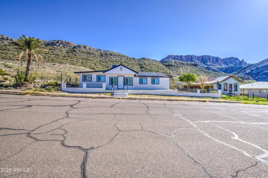 300 N Magma Avenue, Superior, AZ 85173 - #3