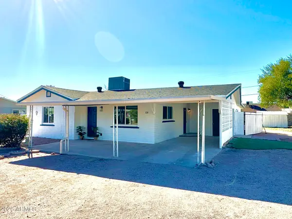 524 S Saguaro Drive, Apache Junction, AZ 85120