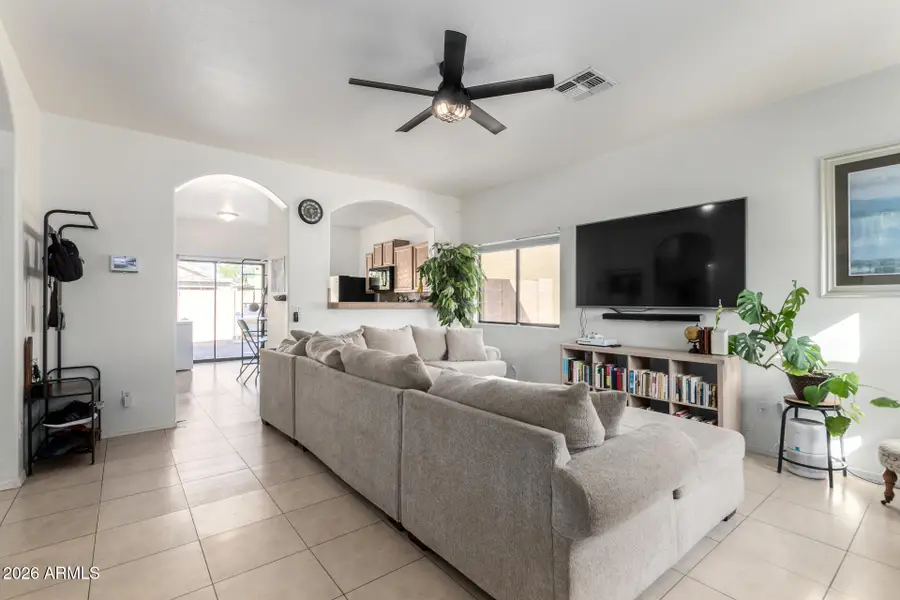 812 W Saint Charles Avenue, Phoenix, AZ 85041 - Image #3