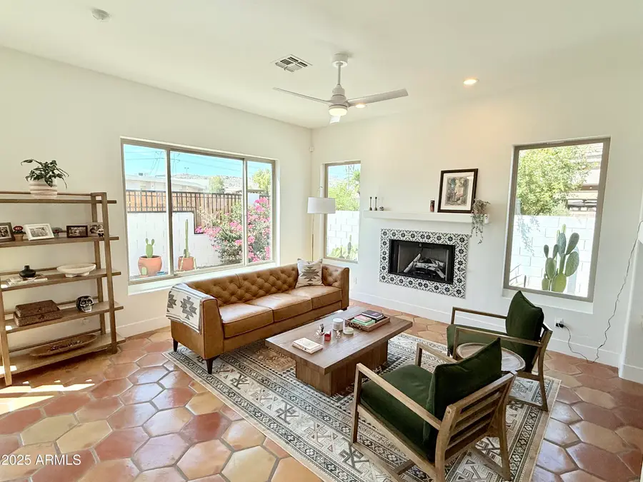 3929 E Carter Drive, Phoenix, AZ 85042 - Image #2