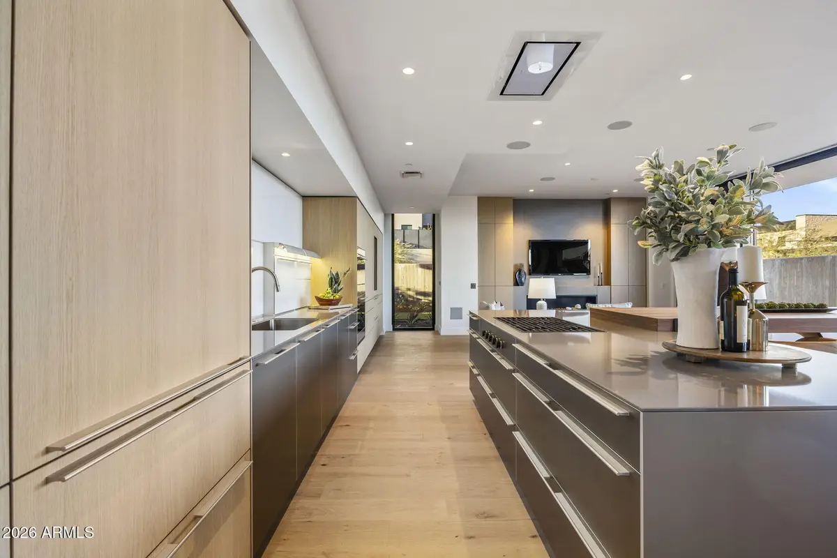 4849 N Camelback Ridge Drive #B108, Scottsdale, AZ 85251 - Image #1