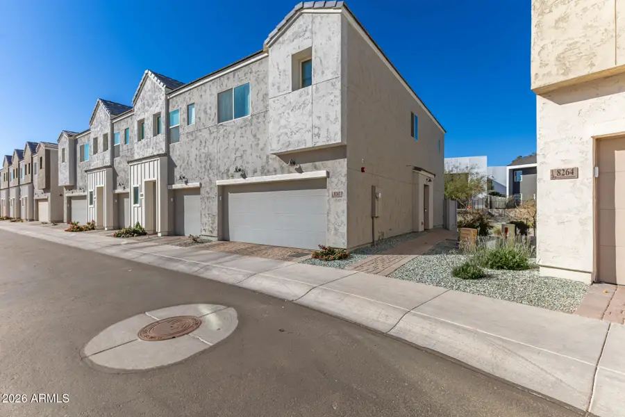 8262 N 22nd Drive, Phoenix, AZ 85021 - Image #2