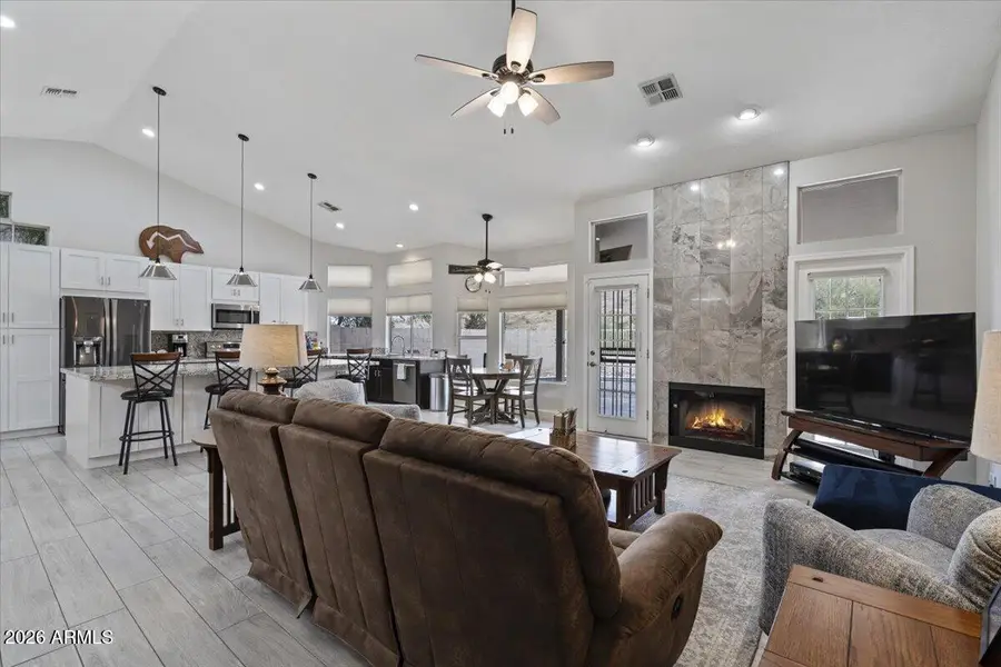 404 E Mountain Sky Avenue, Phoenix, AZ 85048 - Image #3