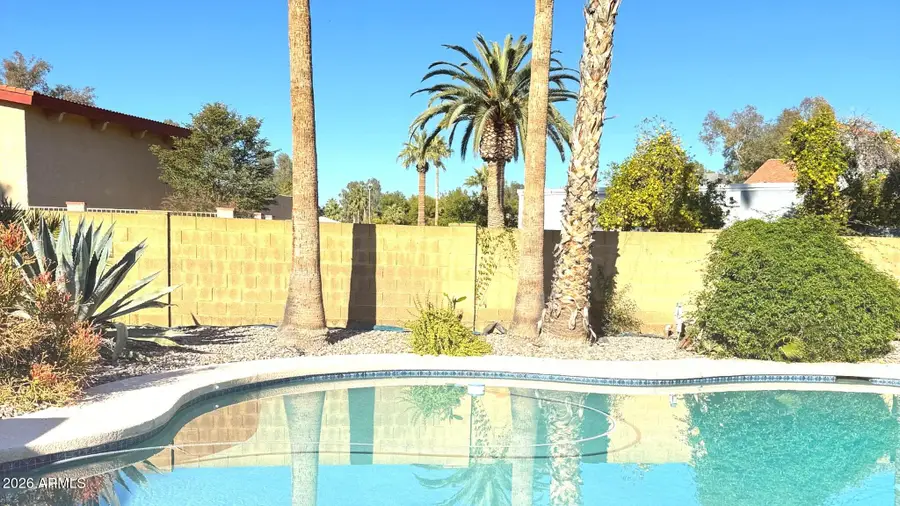 612 W Gleneagles Drive, Phoenix, AZ 85023 - #3