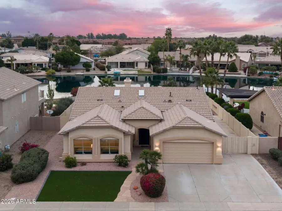 844 W Beechnut Drive, Chandler, AZ 85248 - Image #2