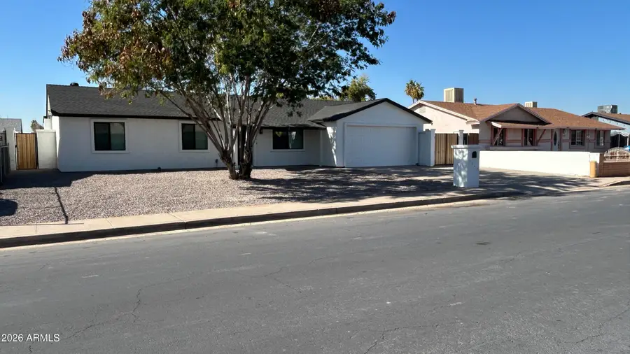 2042 N 64th Drive, Phoenix, AZ 85035 - Image #2