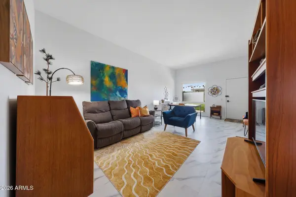 9970 W Royal Oak Road #Q, Sun City, AZ 85351