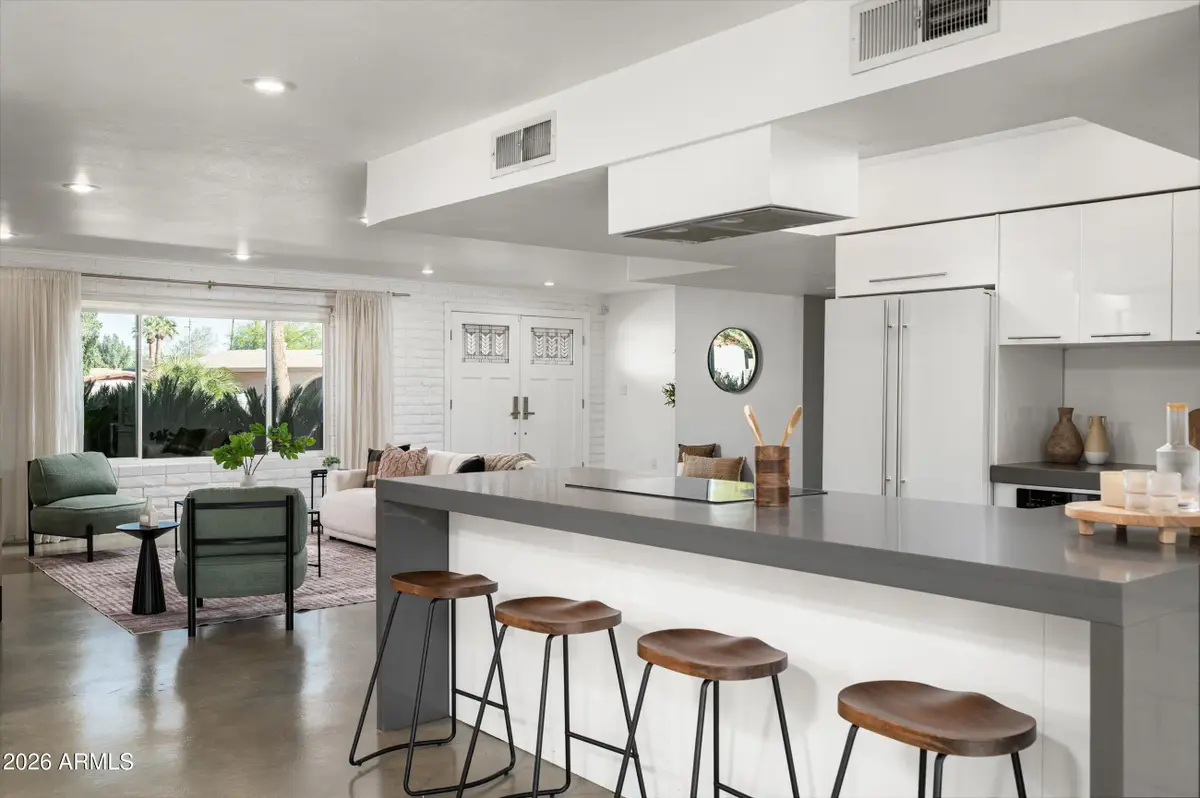 11216 N 39th Place, Phoenix, AZ 85028 - Image #1