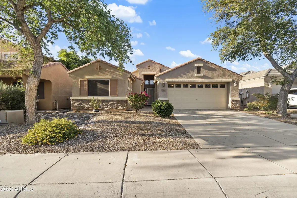 2934 E Quiet Hollow Lane, Phoenix, AZ 85024 - #1
