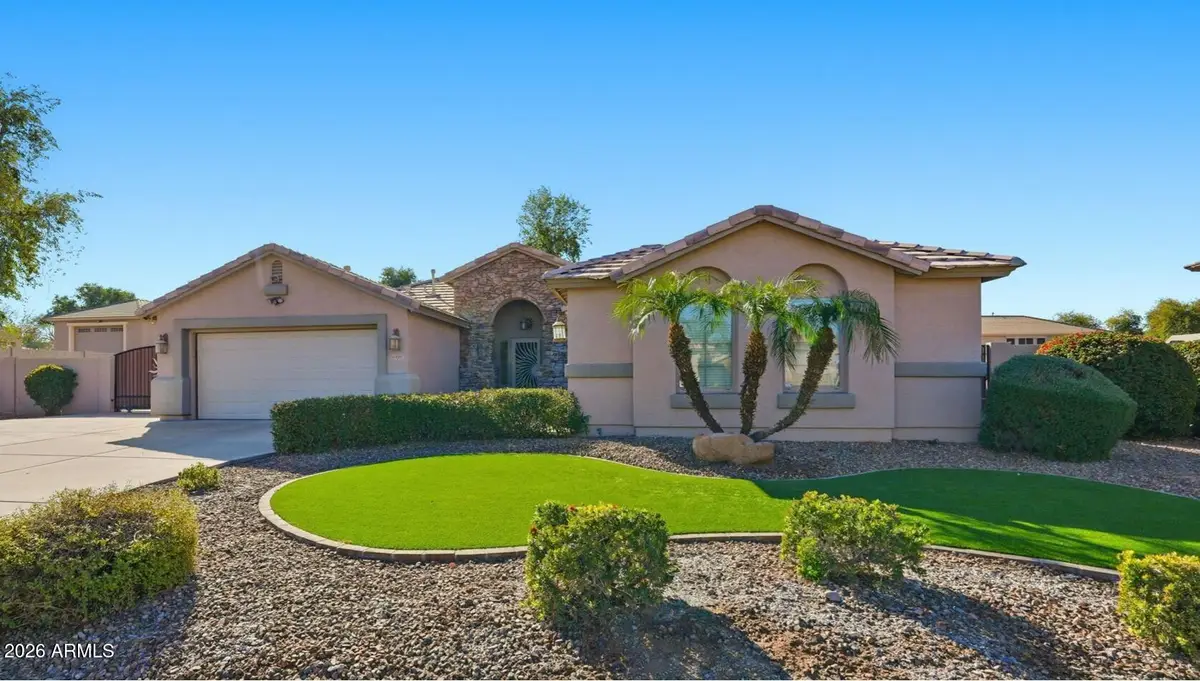 8357 W San Juan Avenue, Glendale, AZ 85305 - Image #1