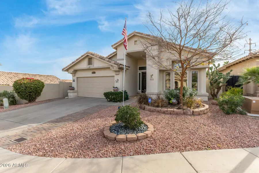 2409 E Hiddenview Drive, Phoenix, AZ 85048 - Image #2