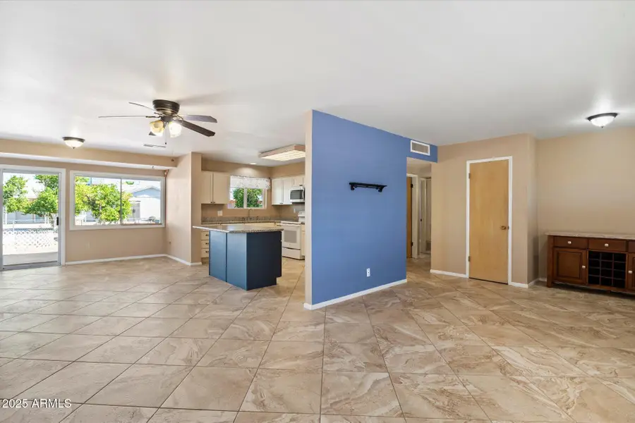 10638 W Alabama Avenue, Sun City, AZ 85351 - #2