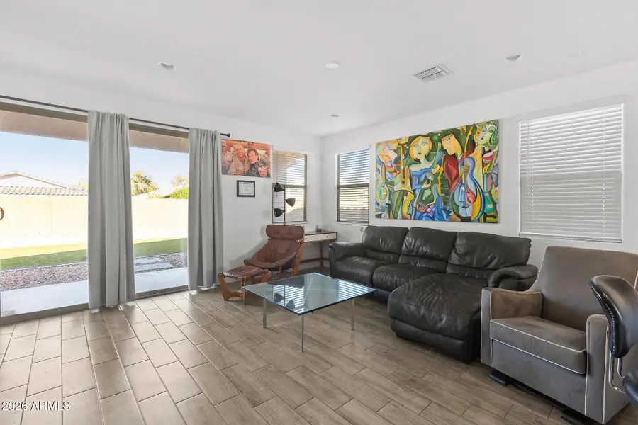 9432 W Atlantis Way, Tolleson, AZ 85353 - Image #2