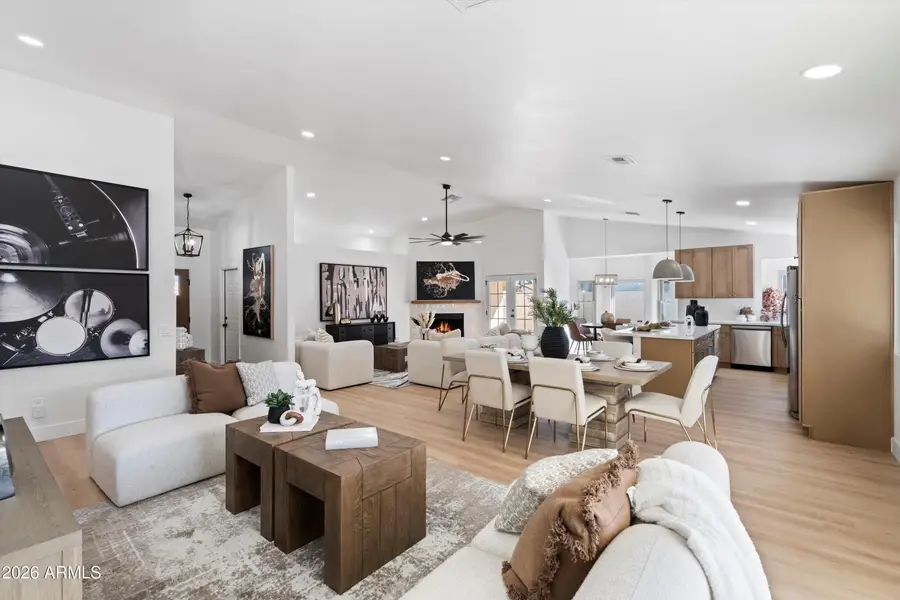 4301 E Betty Elyse Lane, Phoenix, AZ 85032 - Image #2