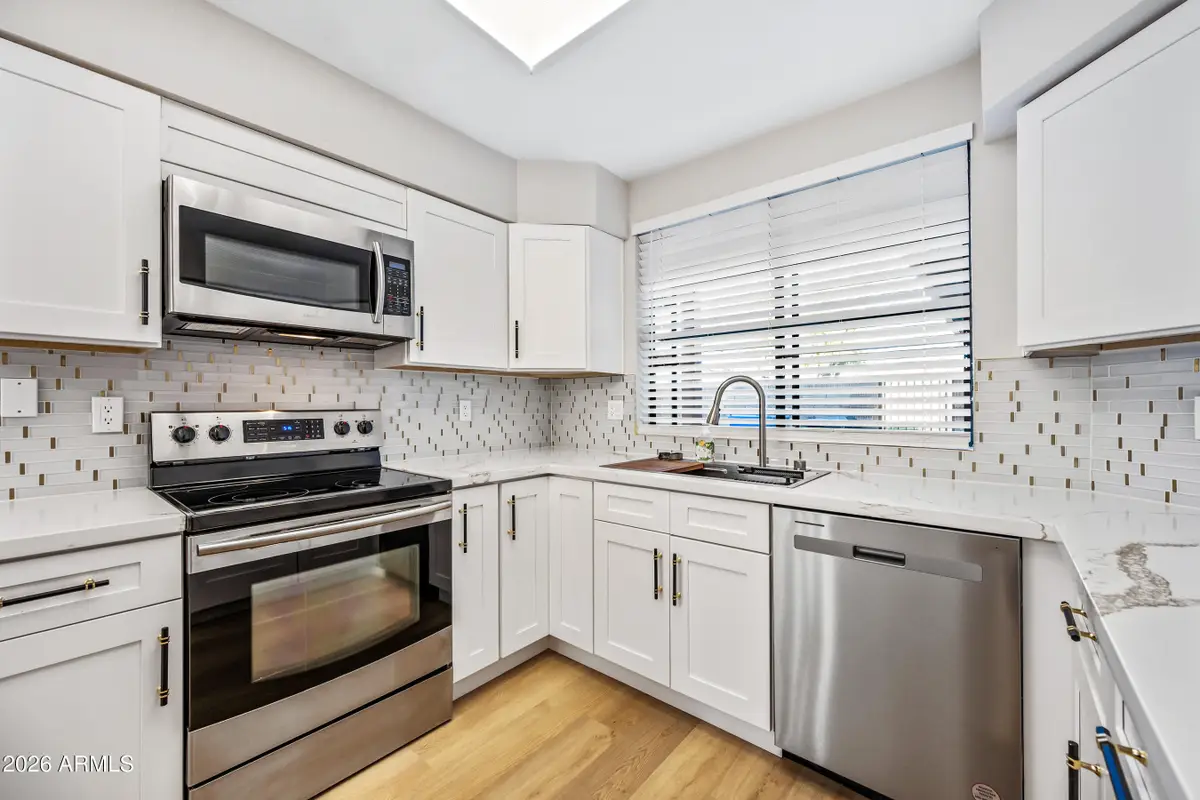 12846 S 50th Way, Phoenix, AZ 85044 - Image #1