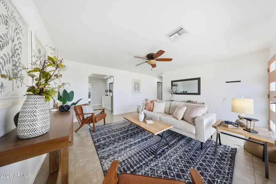 8112 E Monte Vista Road, Scottsdale, AZ 85257 - Image #3