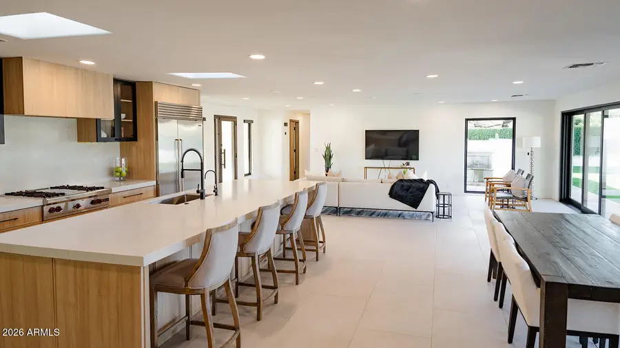 6250 E Charter Oak Road, Scottsdale, AZ 85254 - Image #2