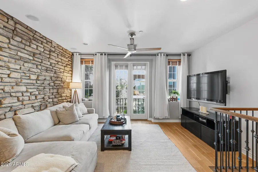 2454 E Roma Avenue, Phoenix, AZ 85016 - Image #2