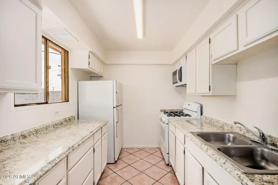 7937 W Pinchot Avenue, Phoenix, AZ 85033 - Image #2