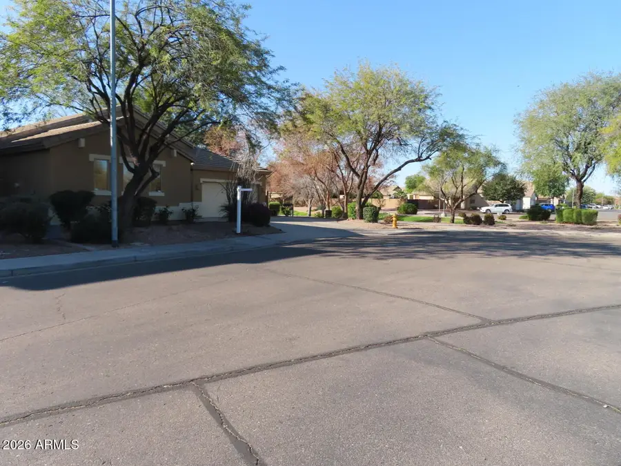 3173 E Bluebird Place, Chandler, AZ 85286 - Image #2