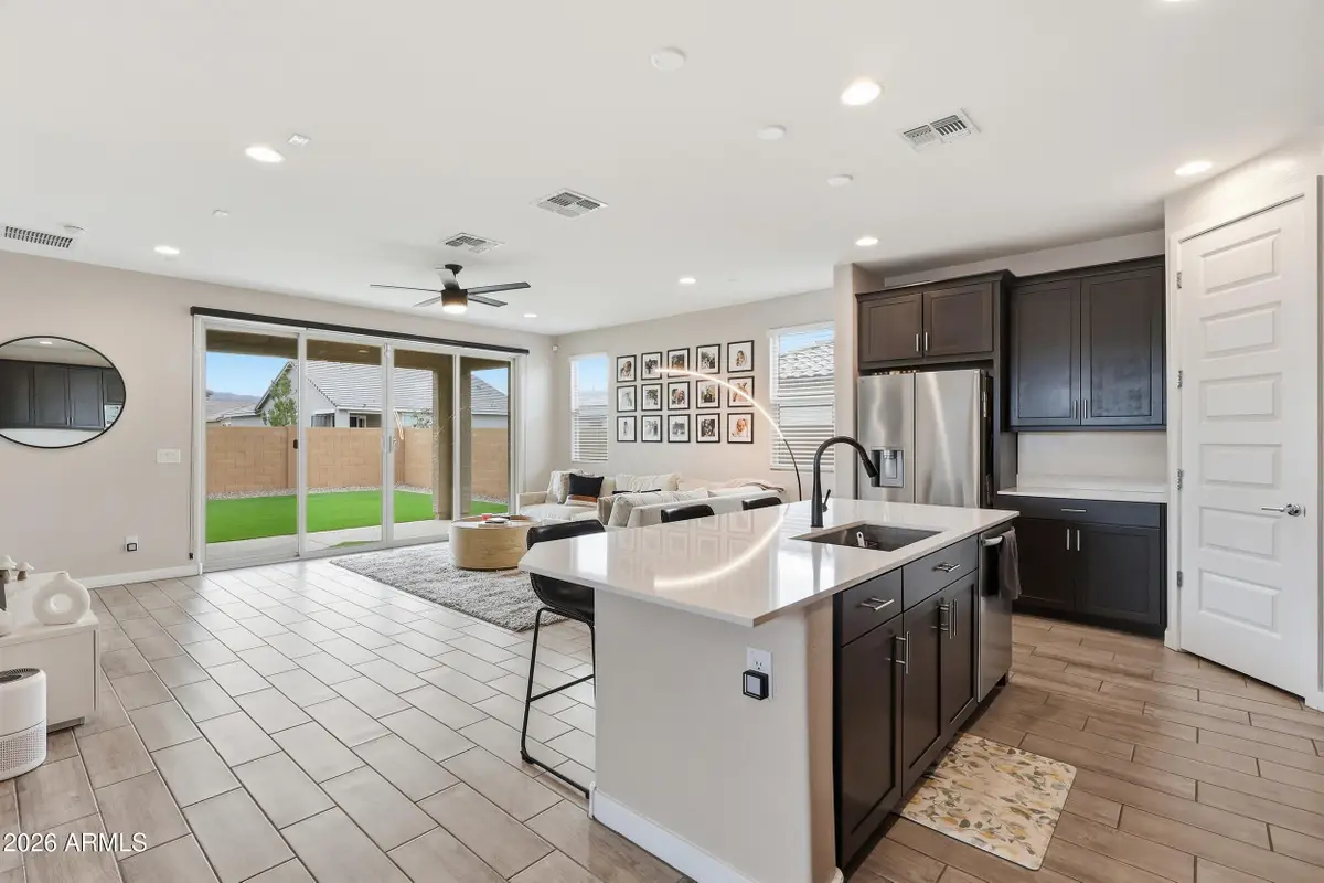 2323 W Grenadine Road, Phoenix, AZ 85041 - #1