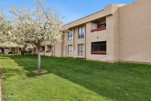 3131 W Cochise Drive #202, Phoenix, AZ 85051