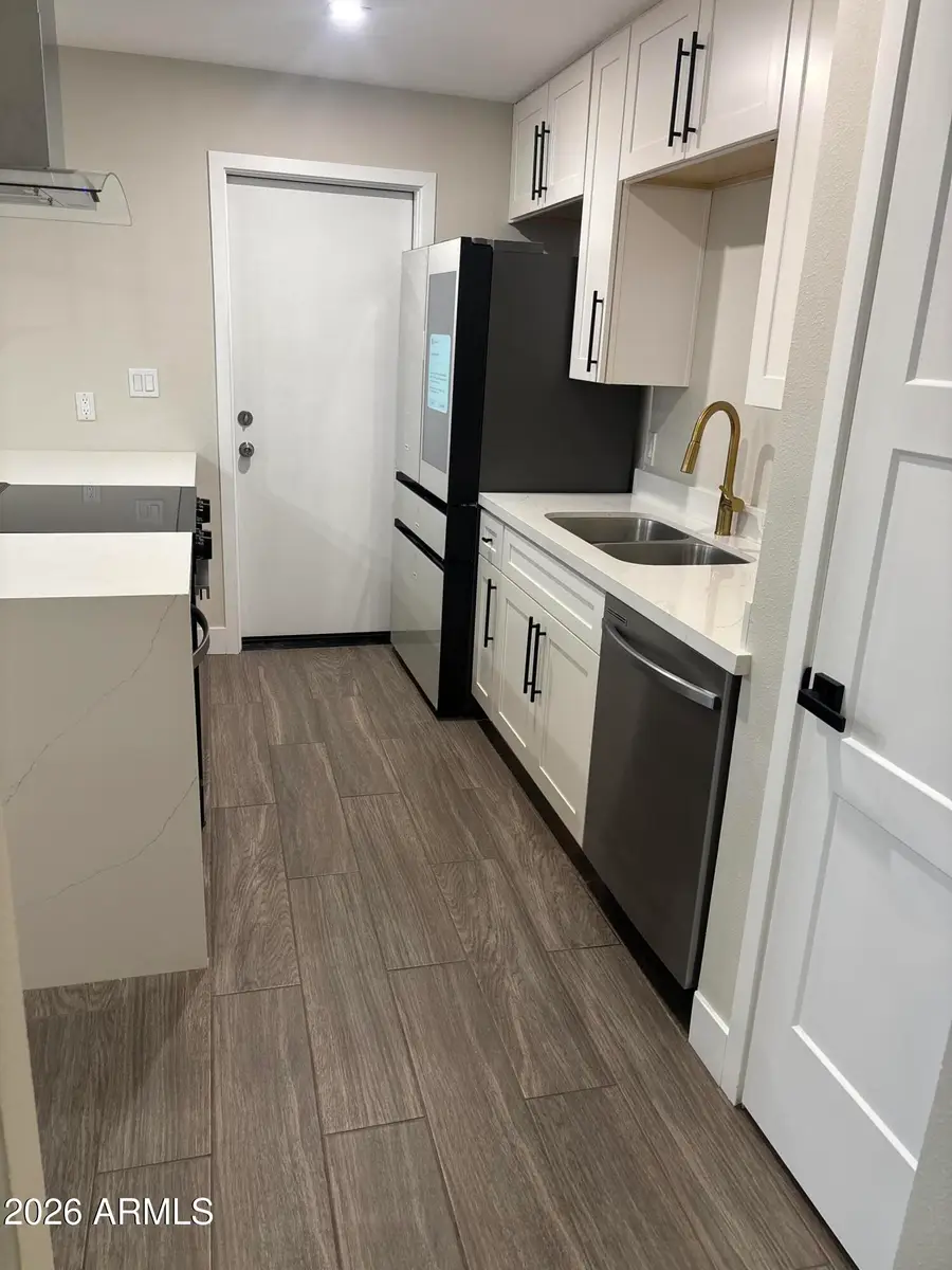 1320 S Pomeroy --, Mesa, AZ 85210 - Image #3