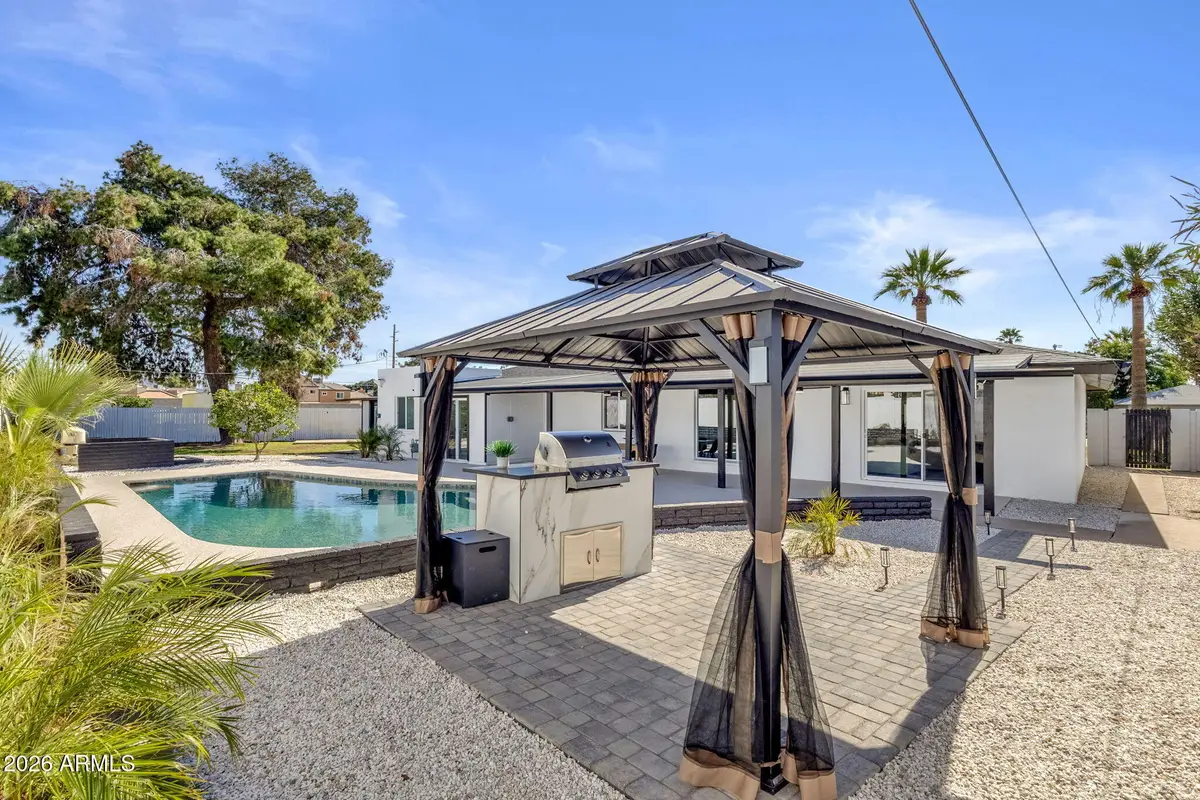 1524 W Mission Lane, Phoenix, AZ 85021 - Image #1