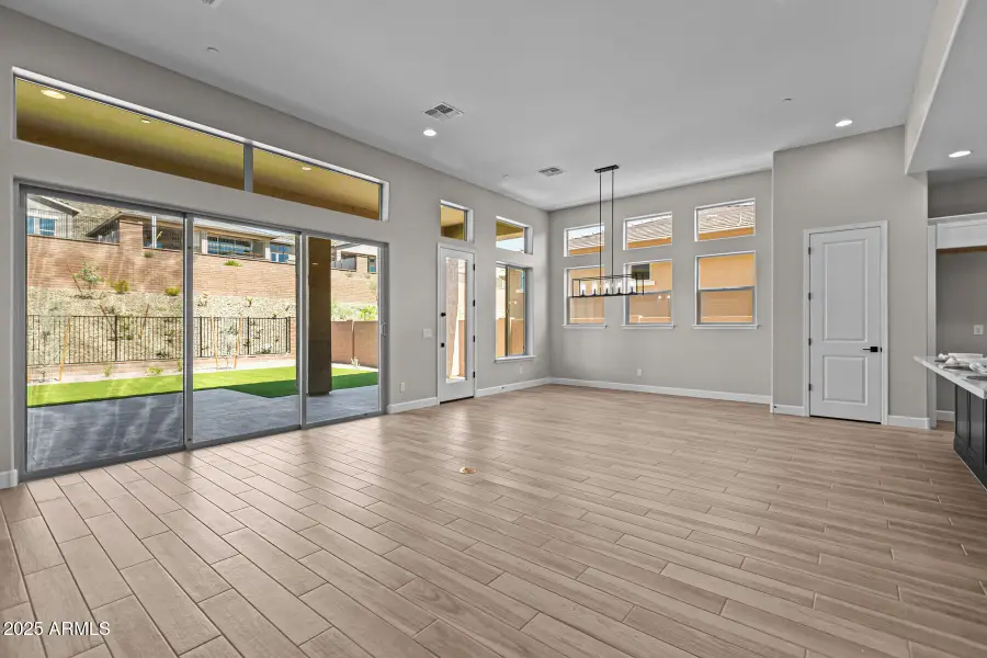 32470 N 134th Lane, Peoria, AZ 85383 - Image #2