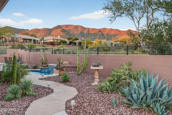 2201 W Hazelhurst Court, Anthem, AZ 85086