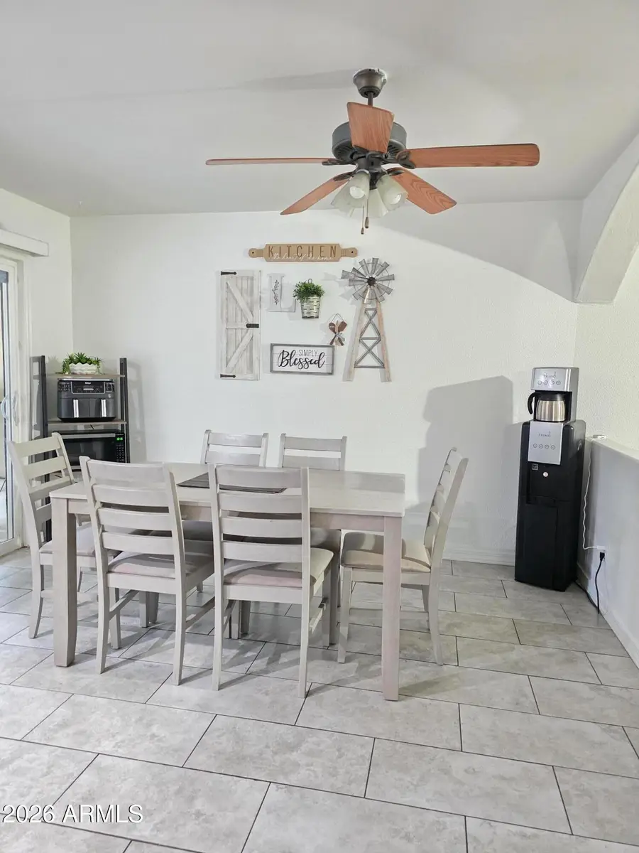 8109 W Montecito Avenue, Phoenix, AZ 85033 - #2