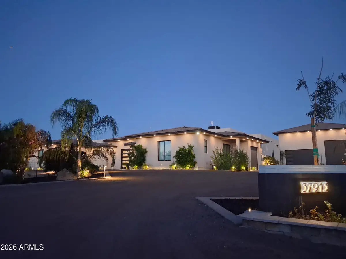 37913 N 14th Avenue, Phoenix, AZ 85086 - Image #1