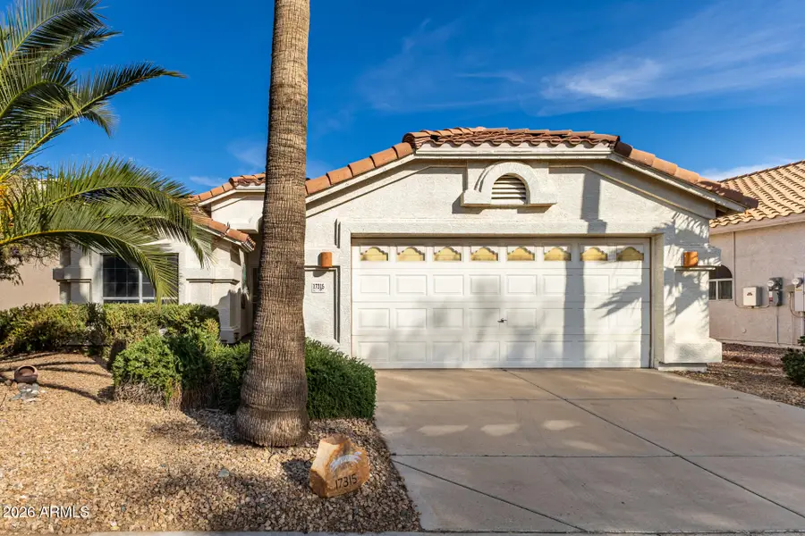 17315 N Coyote Lakes Parkway, Surprise, AZ 85378 - Image #2