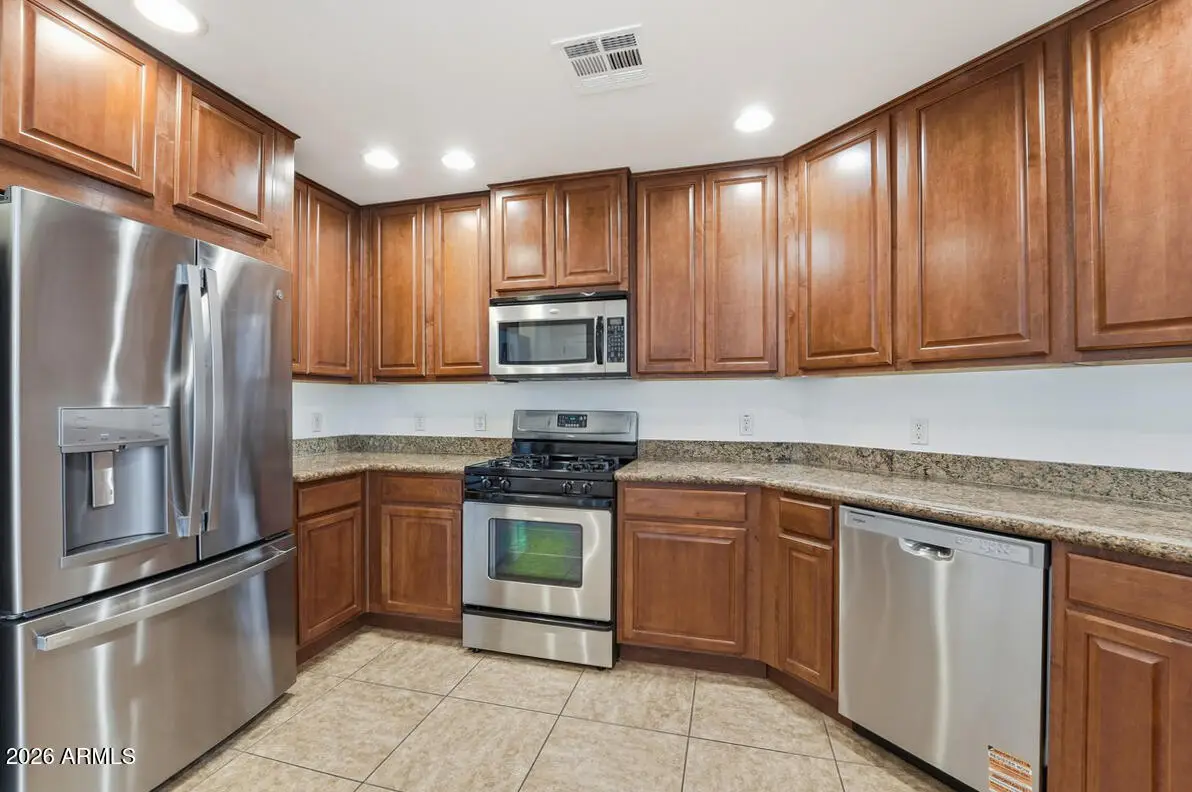 5450 E Deer Valley Drive #2210, Phoenix, AZ 85054 - Image #1