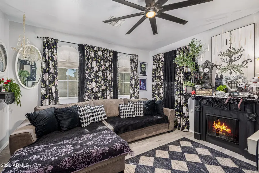 10206 E Isleta Avenue, Mesa, AZ 85209 - #3